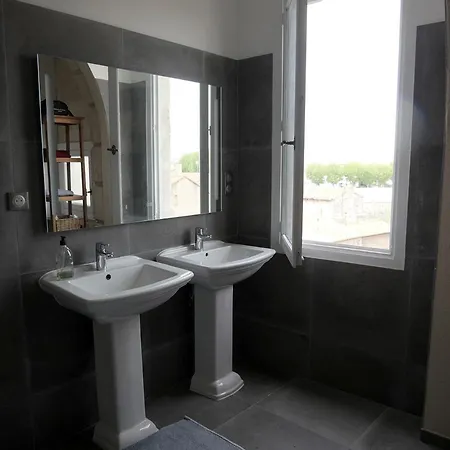 Superbe Appartement Avec Vue Arles Exterior foto